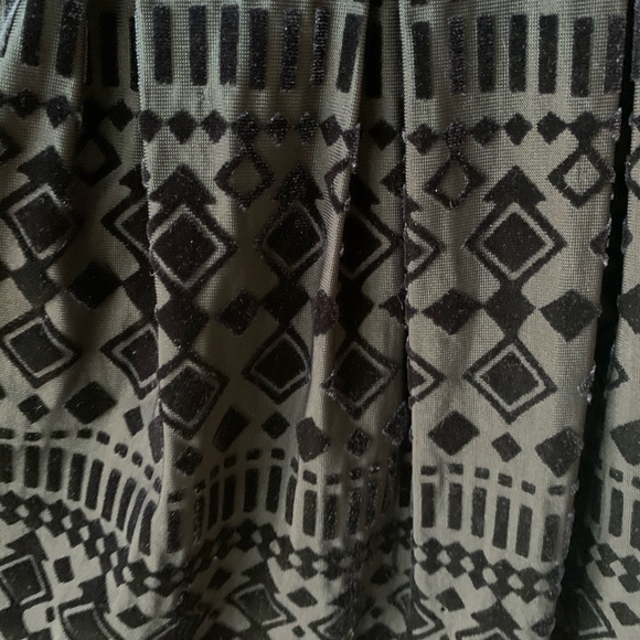 ANTHRO Meadow Rue Geo Velvet Burnout Dress in Navy - Picture 2 of 8